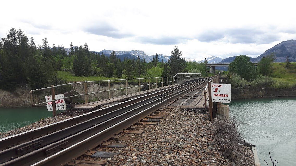 Chopperlogo's tweet image. Train Bridge going over Bow River, Alberta, Canada! 🇨🇦