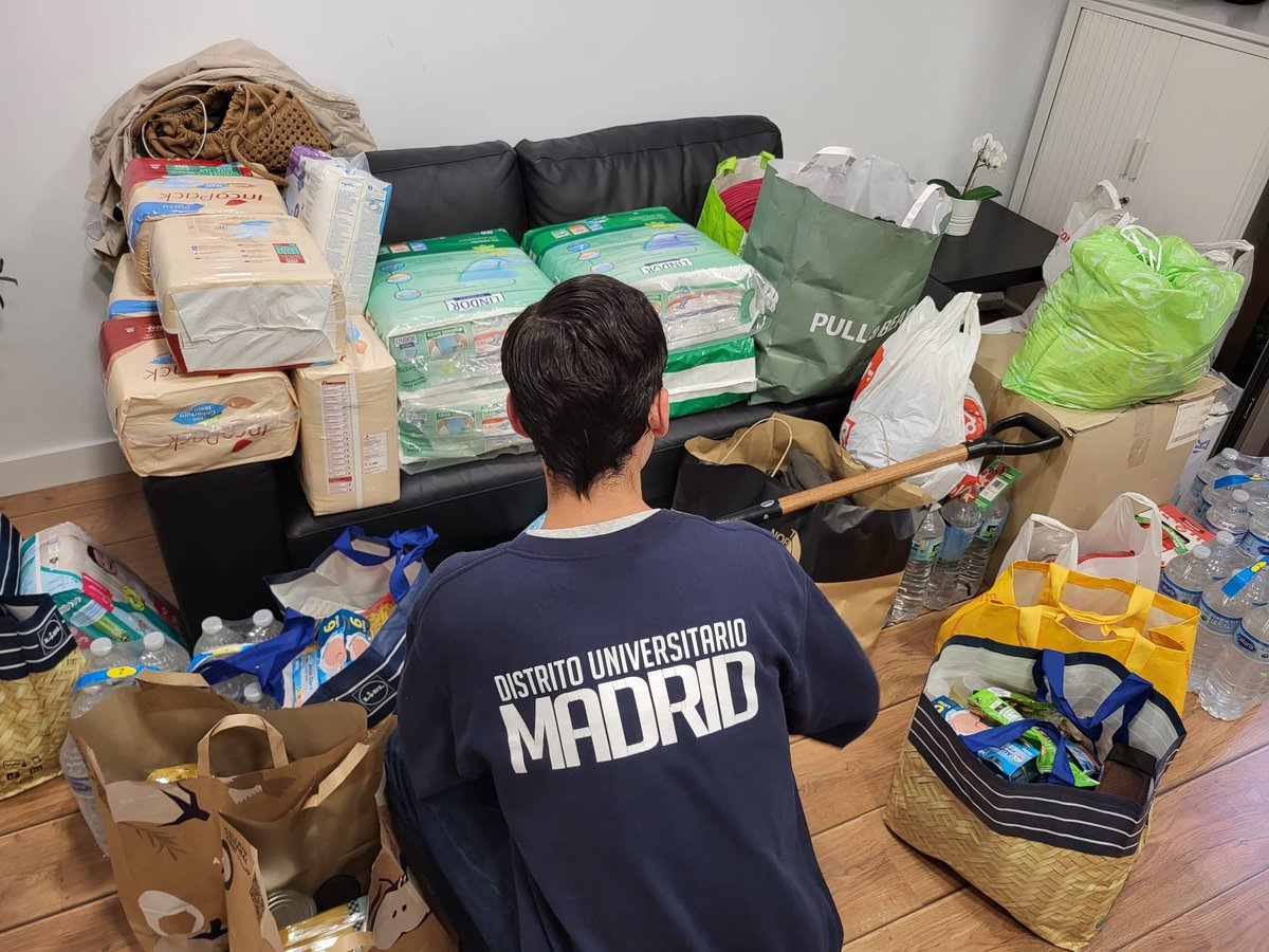 Seguimos en la calle Ardemans 66. 

SOLO EL PUEBLO SALVA AL PUEBLO.