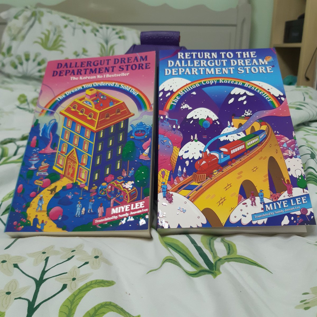 Fred Gough (@fjd_gough) on Twitter photo A #WickedWednesday treat to receive my order of Miye Lee (translated by <a href="/sandyjoosunlee/">Sandy Joosun Lee</a>)'s sequel from <a href="/blackwellbooks/">Blackwell's</a> today.
My last pre-Christmas purchase for my <a href="/BookshelfOtter/">The Otter Bookshelf</a> TBR mountain #BookMail #BookTwitter 🇰🇷📚🦦 A #WickedWednesday treat to receive my order of Miye Lee (translated by <a href="/sandyjoosunlee/">Sandy Joosun Lee</a>)'s sequel from <a href="/blackwellbooks/">Blackwell's</a> today.
My last pre-Christmas purchase for my <a href="/BookshelfOtter/">The Otter Bookshelf</a> TBR mountain #BookMail #BookTwitter 🇰🇷📚🦦
