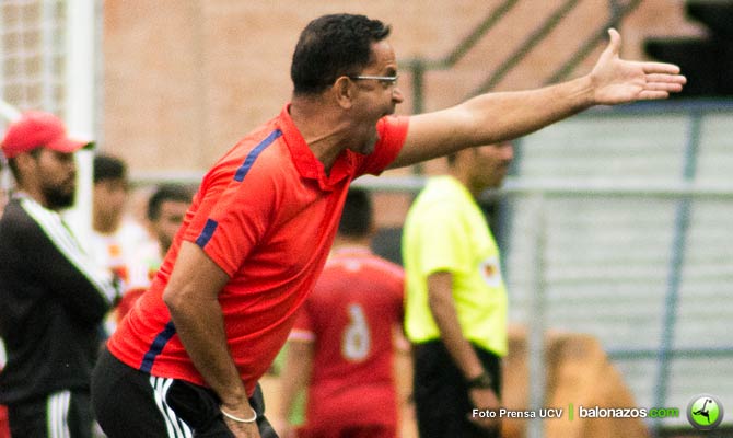 forovinotinto's tweet photo. #InterBarinas | 14. Leonel Vielma inició la campaña para el conjunto barinés, tuvo una efectividad del 35%. Su último partido fue derrota 1-0 ante La Guaira.
---
15. Alfarabí Romero dirigió de forma interina en la derrota ante #Estudiantes
---
16. Enrique García volvió al banquillo, pero esta vez del conjunto azul, pero no logró mantener la categoría del equipo, tuvo una efectividad del 5%