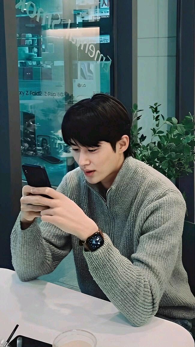 ssinwooseok's tweet photo. HAPPY WOOSEOK DAY 💙 https://t.co/6SZk08MXLM