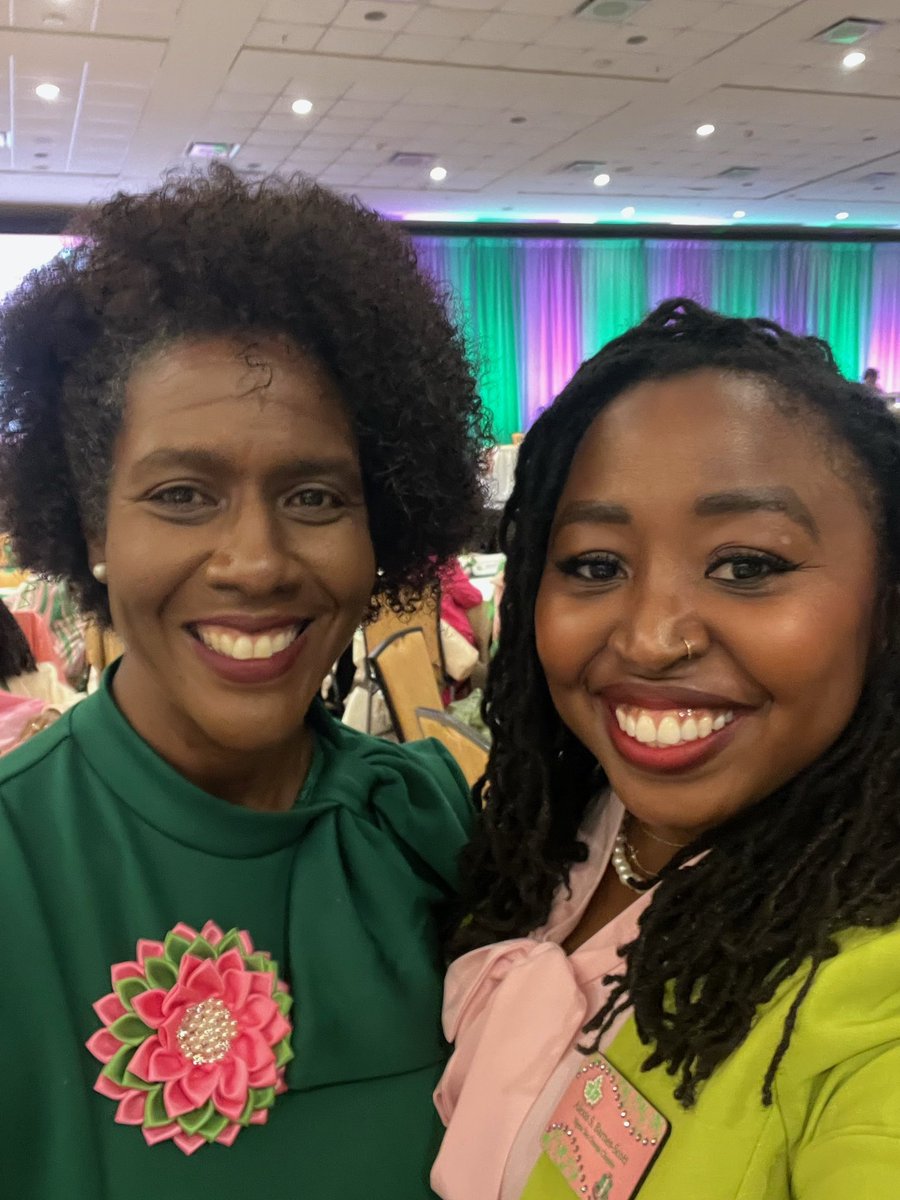 The STO AKAs had an amazing time at the Northern Carolina Cluster. It was a fun time of sisterhood, learning and serving our community 🩷💚 <a href="/MidAtlanticAKA/">MidAtlanticAKA</a>