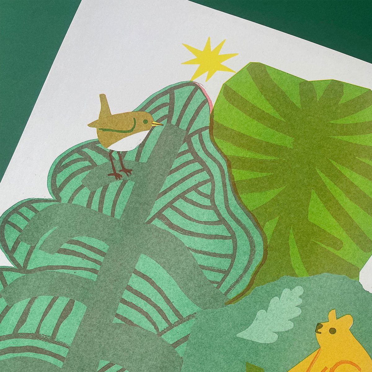 WOODLAND is GOOD LAND 🌳🪵🍁🌲🍂🪺

Here’s a new 3-colour risograph print, in green, red &amp; yellow - I'll be bring these with me to <a href="/GlaPrintFair/">Glasgow Print Fair</a> !

I wanted to celebrate forests and woodlands, many of which are being destroyed throughout the UK.

lizzielomax.co.uk/shop/p/woodlan…