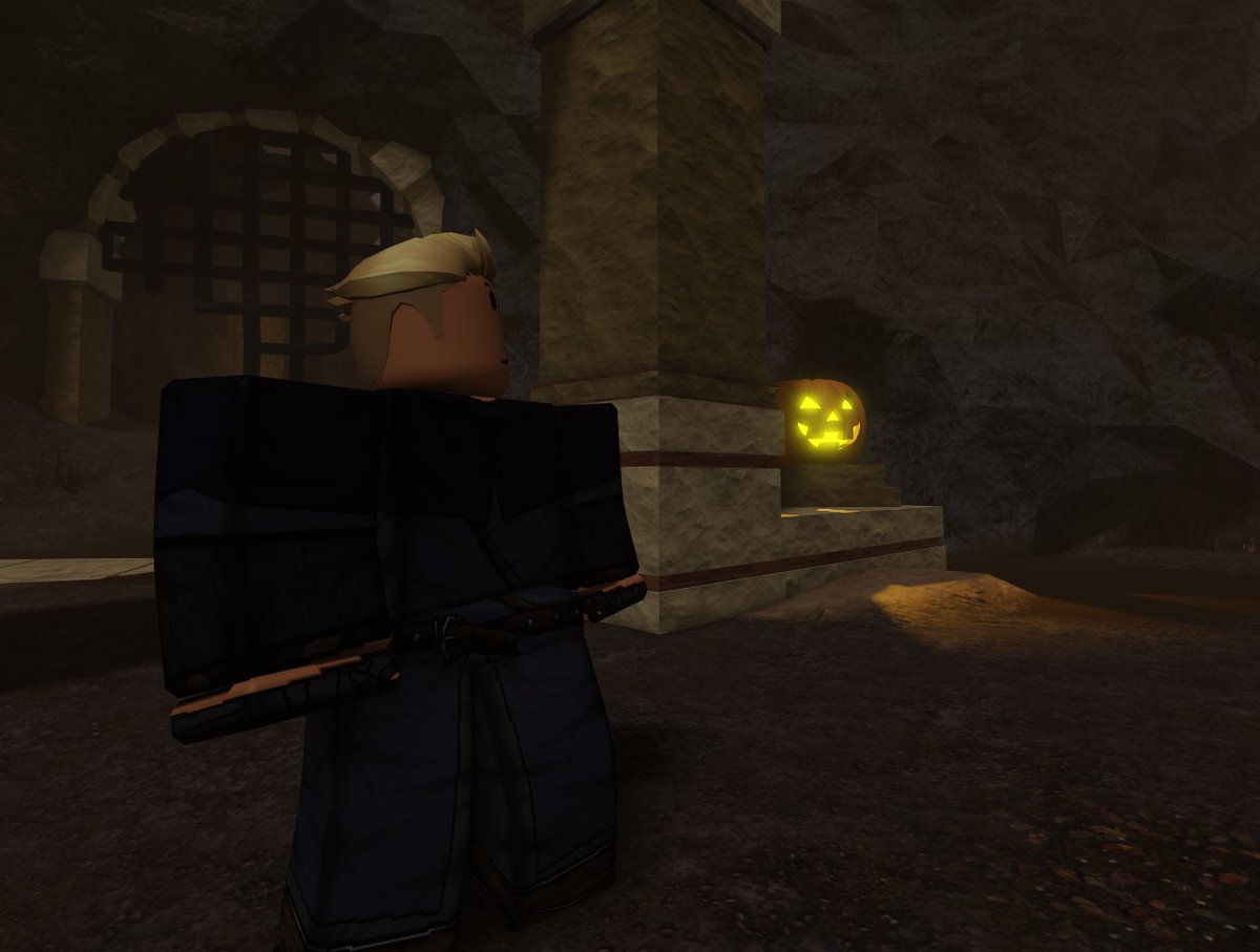 LionheartsCS's tweet image. Here is a super spooky sneak👀peek at the Halloween uniforms🪖!

1. Witch Guise
2. Vampire Lord Guise
3. Witch Guise (Uncovered)
4. Warlock Guise

Get in-game and get your blood opals to win these rewards!

#RobloxDev #GameDevelopers #roblox #Lionhearts #crusades #ROBLOX…