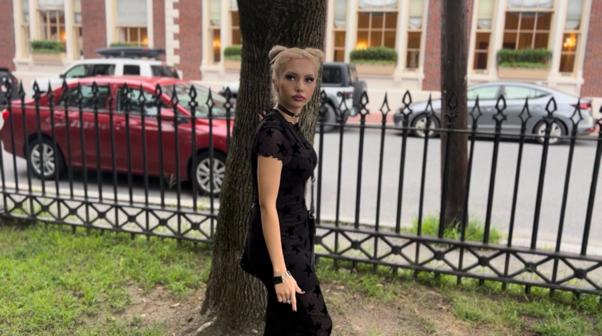 rubyandersonCA's tweet image. You’re from the 70s, but I’m a 90s witch🔮✨💿 

#seasonofthewitch #cover #coversong #musicvideo #outnow #90s #witch #whimsigoth #salem #donovan #lanadelrey #thelovewitch #thecraft