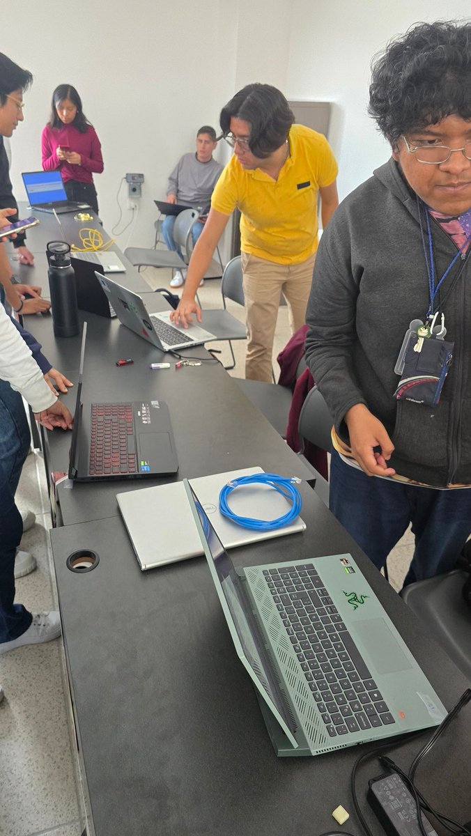 La instalacion de GNU/Linux a toda velocidad en el Festival de Instalación de Software Libre