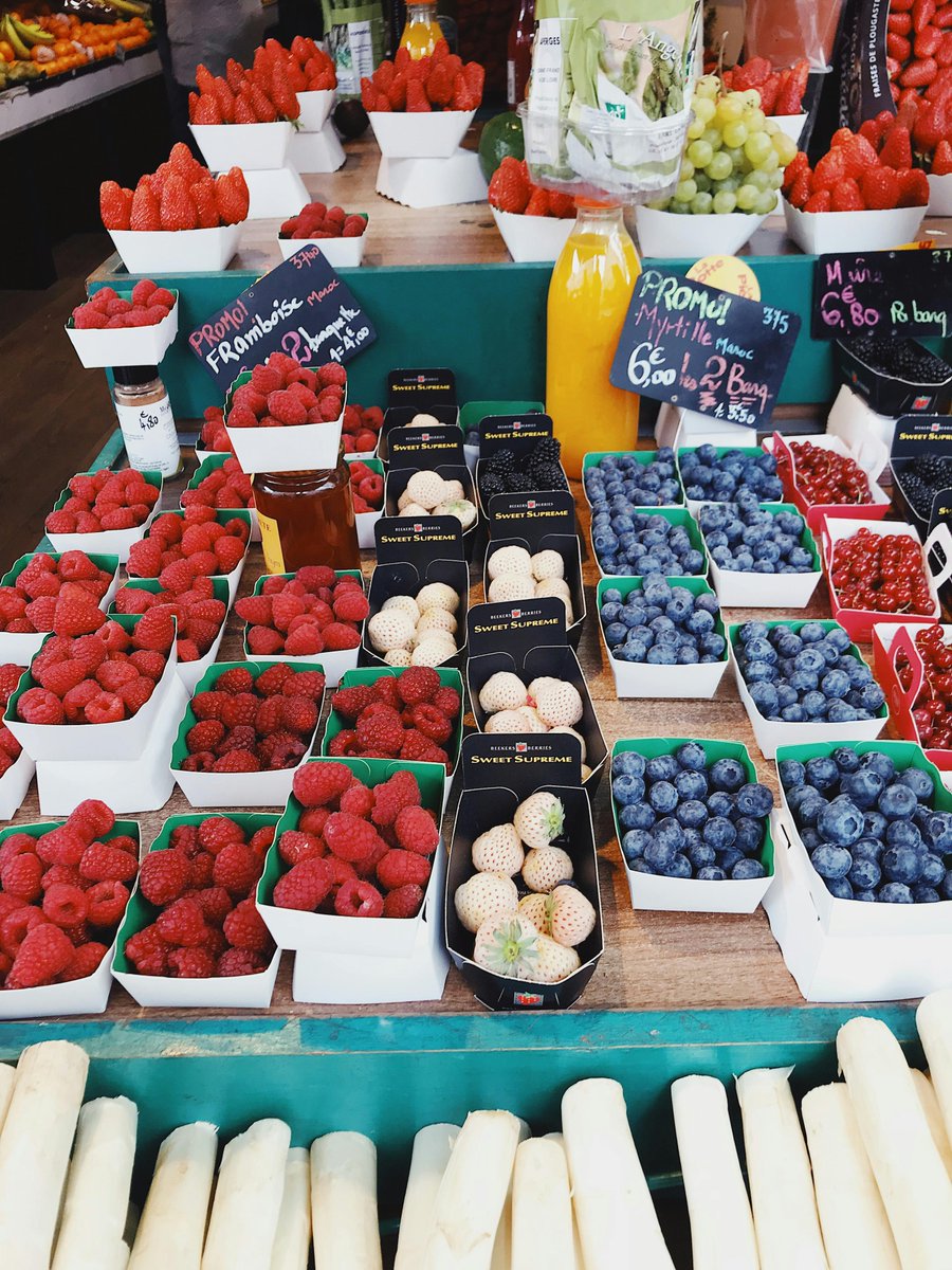Prefet53's tweet photo. #Consommation Les services de l'État 🇫🇷 se mobilisent pour garantir l'origine et la loyauté de l’information délivrée aux consommateurs sur les produits alimentaires proposés à la vente.🍅🍐🐟🥩🧀
Au cours des 9 premiers mois de l'année 2024, le service de la #CCRF de la #Mayenne a effectué 7⃣5⃣ contrôles (contre 76 en 2023).
5⃣0⃣ contrôles concernaient l'origine des viandes et des fruits et légumes.
👉 Les anomalies constatées sur les mentions d'origine ont donné lieu à l'envoi de 2⃣6⃣ avertissements, 2⃣ injonctions de demande de mise en conformité et 2⃣ procès-verbaux pour absence totale des mentions obligatoires (origine, calibre, variété, prix au kilo).