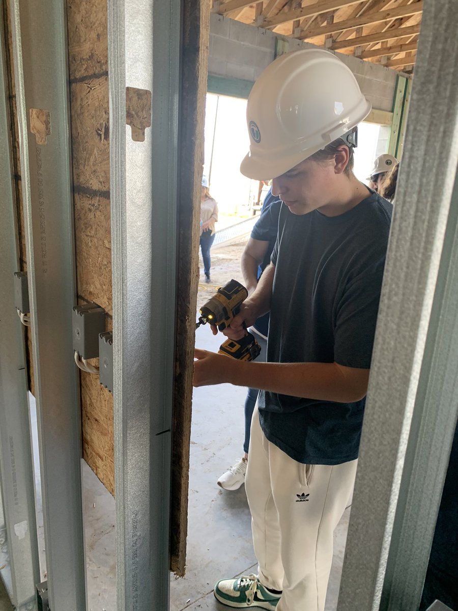 Todd Roberts tweet media