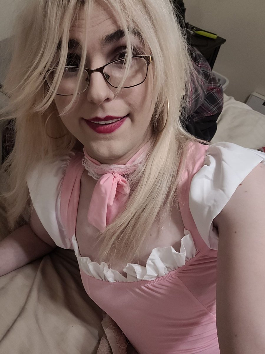 TransCutieGirls's tweet photo. https://t.co/Zd8MejfabI
tales from the vault! this is before i got my new glasses c:
#sissy #sissyOF #sissygirl #sissycontent #pinksissy https://t.co/wKCv25GcMn