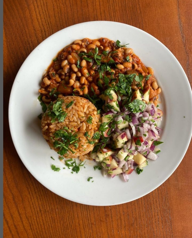 🌟 Waterhouse Wednesdays 🌟

In honour of #BlackHistoryMonth, we have a special menu of Jollof Rice (Nigeria), Red Red Stew (Ghana) with an Apple and Onion Salsa! 🍲

Our weekly community table lunches are veggie/vegan, nutritious, free or pay-what-you-can and delicious😋