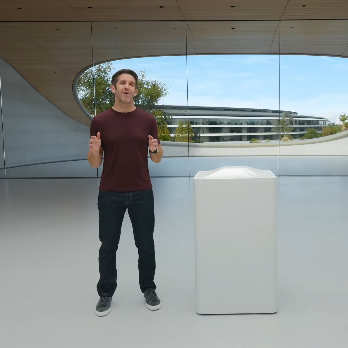Apple Hub tweet media