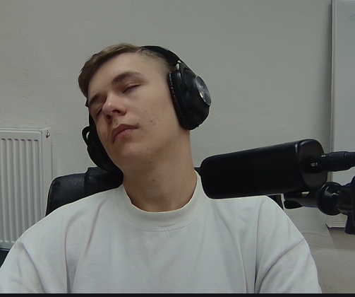 MartisWRLD_TTV's tweet photo. LAN-WINCHALLENGE TAG 2. Müdi aber motiviert wie immer! https://t.co/fpLuqGdZGd🚨 #lan #winchallenge #twitch #twitchstreamer https://t.co/te5CfonidR