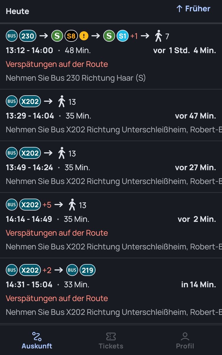 Tja. Der Bus um 13 Ur 49 ist halt leider nie gekommen. Bei korrekter Info in de App MVgo hätte man alternative Fahrtroute wählen können. So steht man 25 Minuten Rum. Danke für nichts #MVV &amp; #MVG