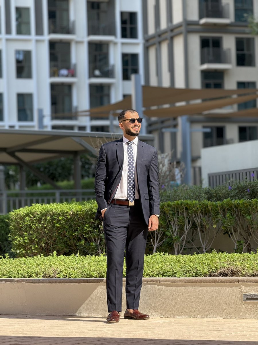 Hasnaat_80's tweet photo. Today’s hustle, tomorrow’s legacy♠️

 #DubaiRealEstate #dubai #hustle #dubaiinvestment https://t.co/tDUJzZGjbN