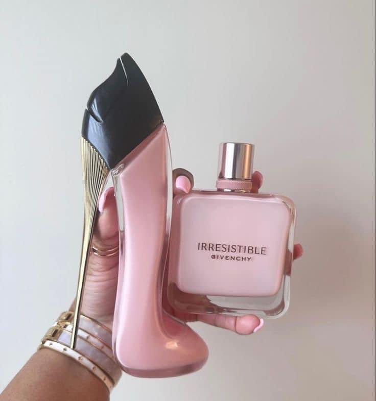juliethardt's tweet photo. i’m a perfume girl, smelling good is part of my personality🌸 https://t.co/OjGHkkvecc