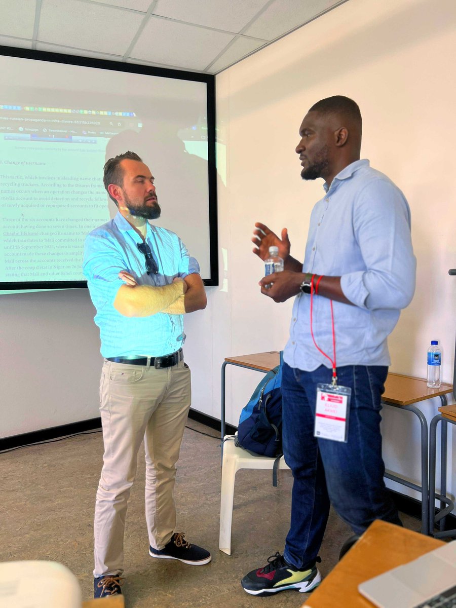 Code4Africa's tweet photo. @Code4Africa’s investigative analyst, @Eliud_Akwei, delivers a session on the latest techniques for investigating information manipulation and interference, exploring the nitty-gritty of how disinformation operates online.

#AIJC2024 https://t.co/HamJL7vwkk