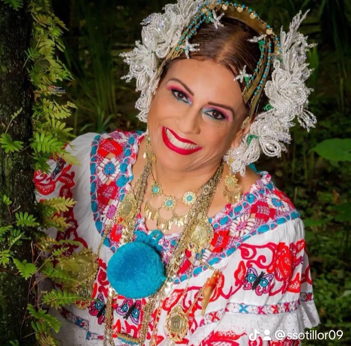 Una hermosa empollerada <a href="/SSOTILLOR/">SANDRA SOTILLO</a> aparece hoy para recordar que con orgullo debemos celebrar el mes de la patria que nos vio nacer, que Viva Noviembre…Viva Panamá 🇵🇦 🇵🇦🇵🇦🇵🇦🇵🇦