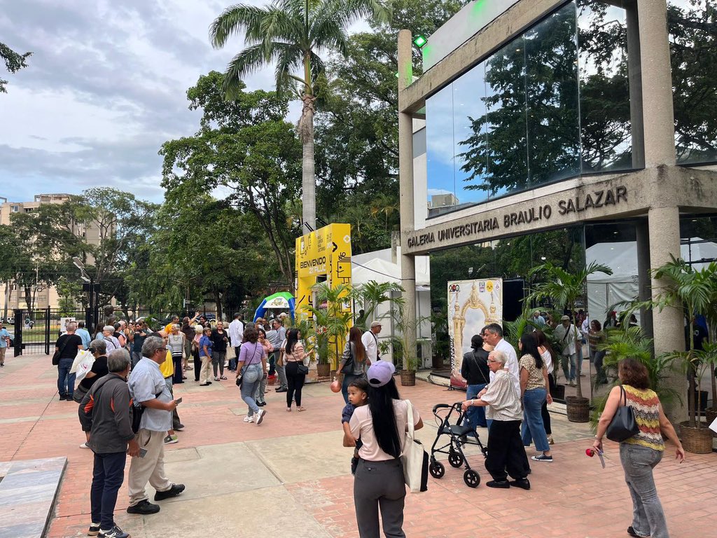 Universidad de Carabobo tweet media