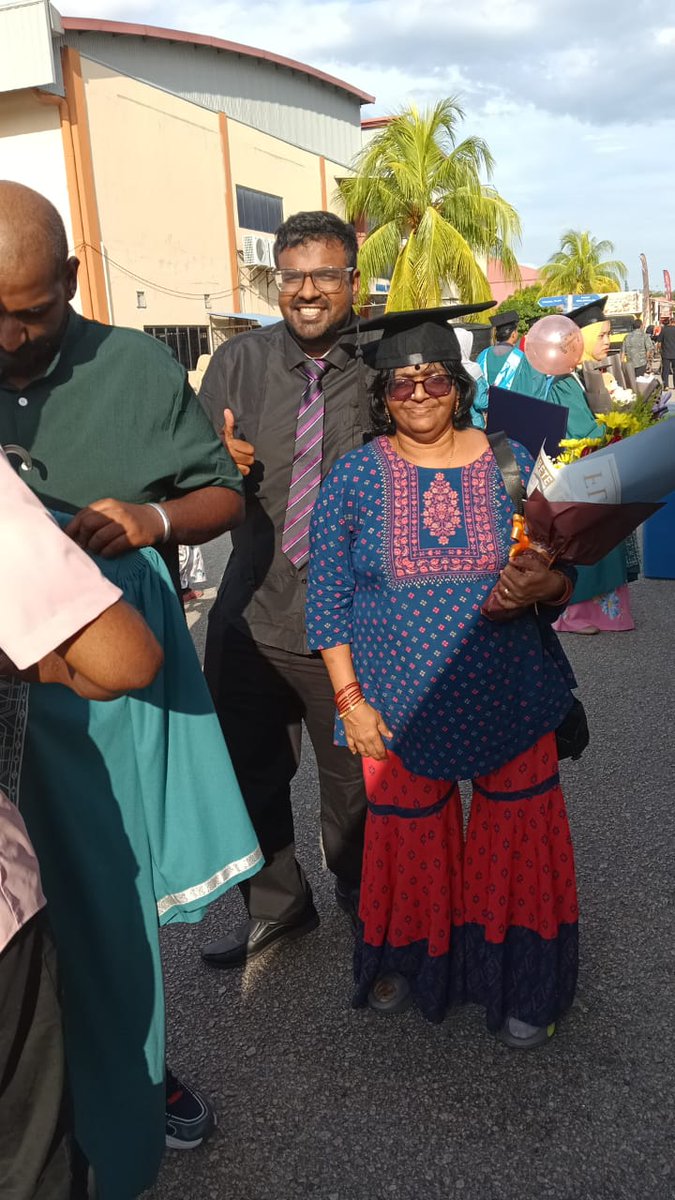 joothykannan's tweet photo. UPSR 4A
PT3 4A
SPM 4A
STPM 2.92
Degree cgpa 1st class 3.8
Now
Road to PHD as fast track student.
Wish me luck. https://t.co/m7kGEAFDeK