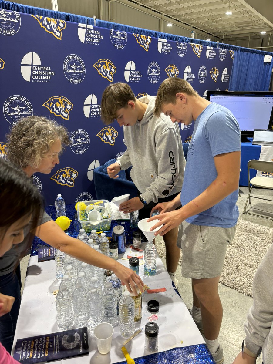 Yesterday our sophomores went to the ESSDACK Career Expo in Hutch! It’s ALWAYS a great experience for them exploring different careers &amp; post secondary opportunities!#hesstonswathers