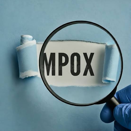 NexusMediaUg's tweet photo. 🚨 #MPOXALERT: The Directorate of Public Health at Kampala Capital City Authority reports a rapid surge in Mpox cases, with 89 confirmed in Kampala, 10 in the last 24 hours alone. The Greater Kampala Metropolitan area now has 127 cases, with Kawempe leading.
#NexusMediaUG https://t.co/AEhNnGYl80