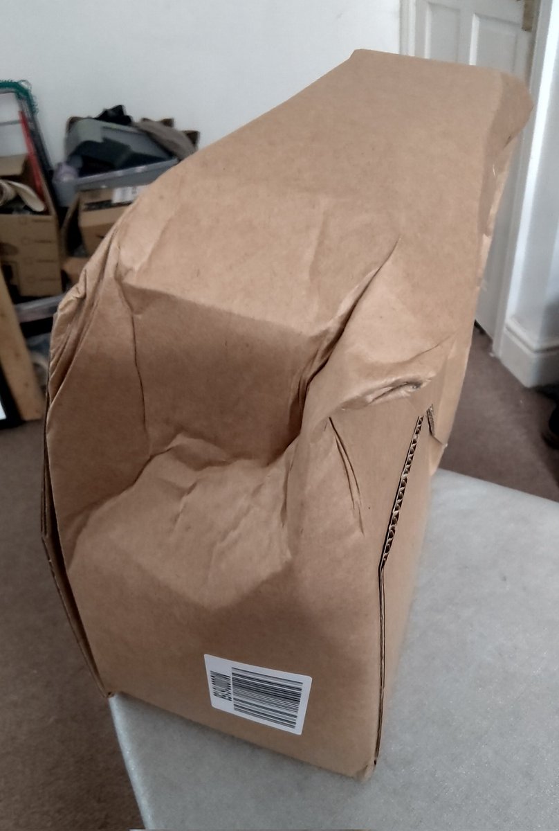 ScottReadPhoto's tweet photo. *Breaking News*

Delivery of hardware from @MetaQuestVR @Meta mistaken for a football,

Confidence in buying direct again - 0
Fun had by @DPD_UK employees - 10 https://t.co/BGvPeg2DdA