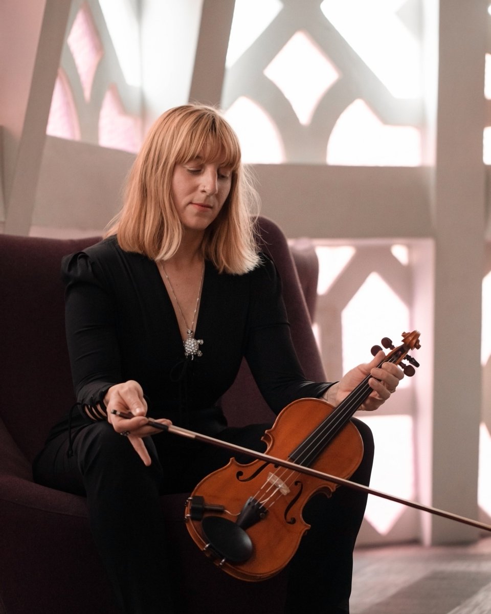 Free Range tweet media