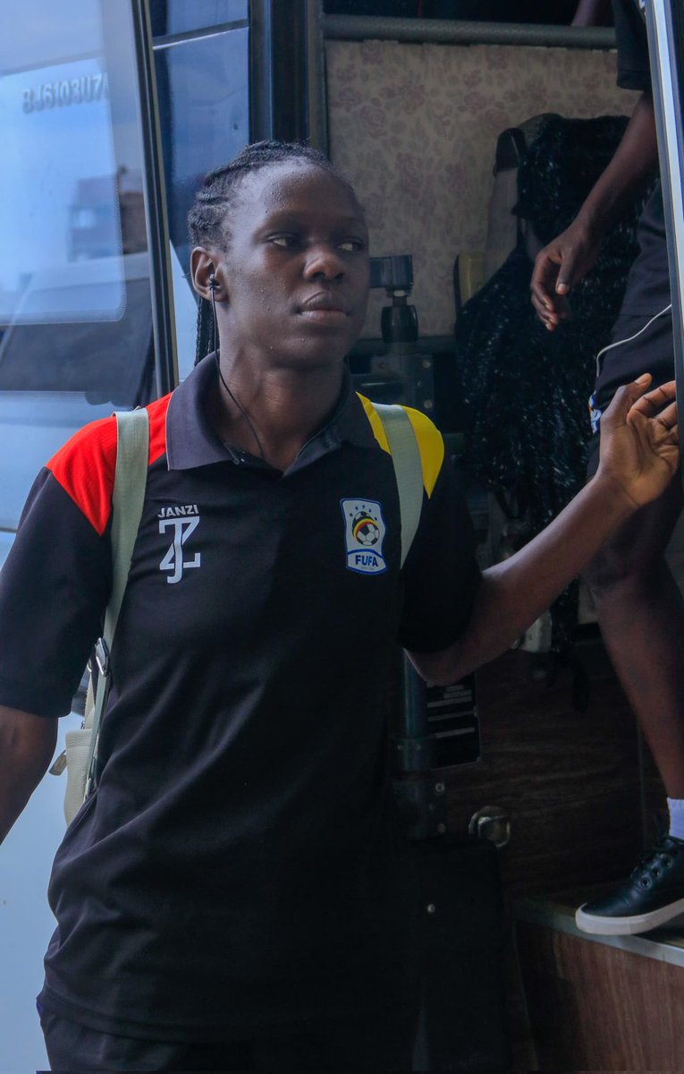 CrestedCranes's tweet photo. Arriving at Stade des Martyrs
#UGARDC
#WomenFootballUG https://t.co/rJ52RCalNw