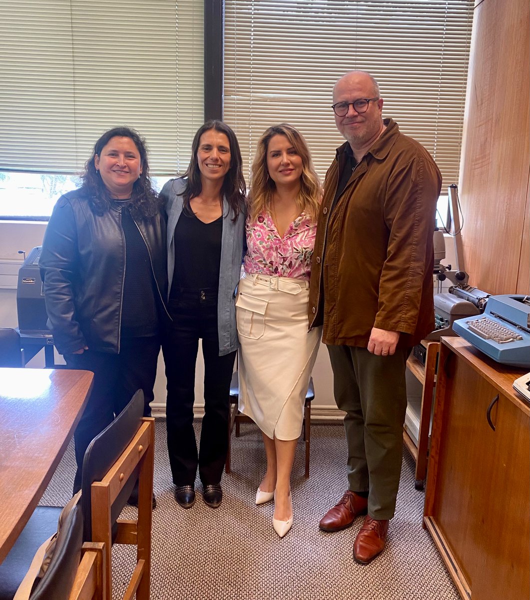 “El rol de los periodistas es crucial en este momento histórico”, afirmó  Jenny Pérez <a href="/JennyPerezTV/">Jenny Perez</a>, presentadora de noticias de la cadena Deutsche Welle en español, una de las más importantes entrevistadoras políticas de habla hispana, en su visita a su alma mater <a href="/udeconcepcion/">Universidad de Concepción</a>