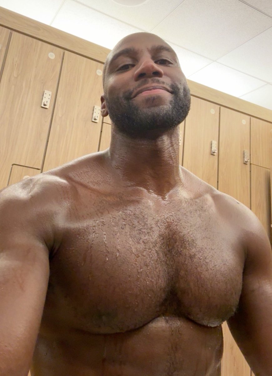 Hello from chest day