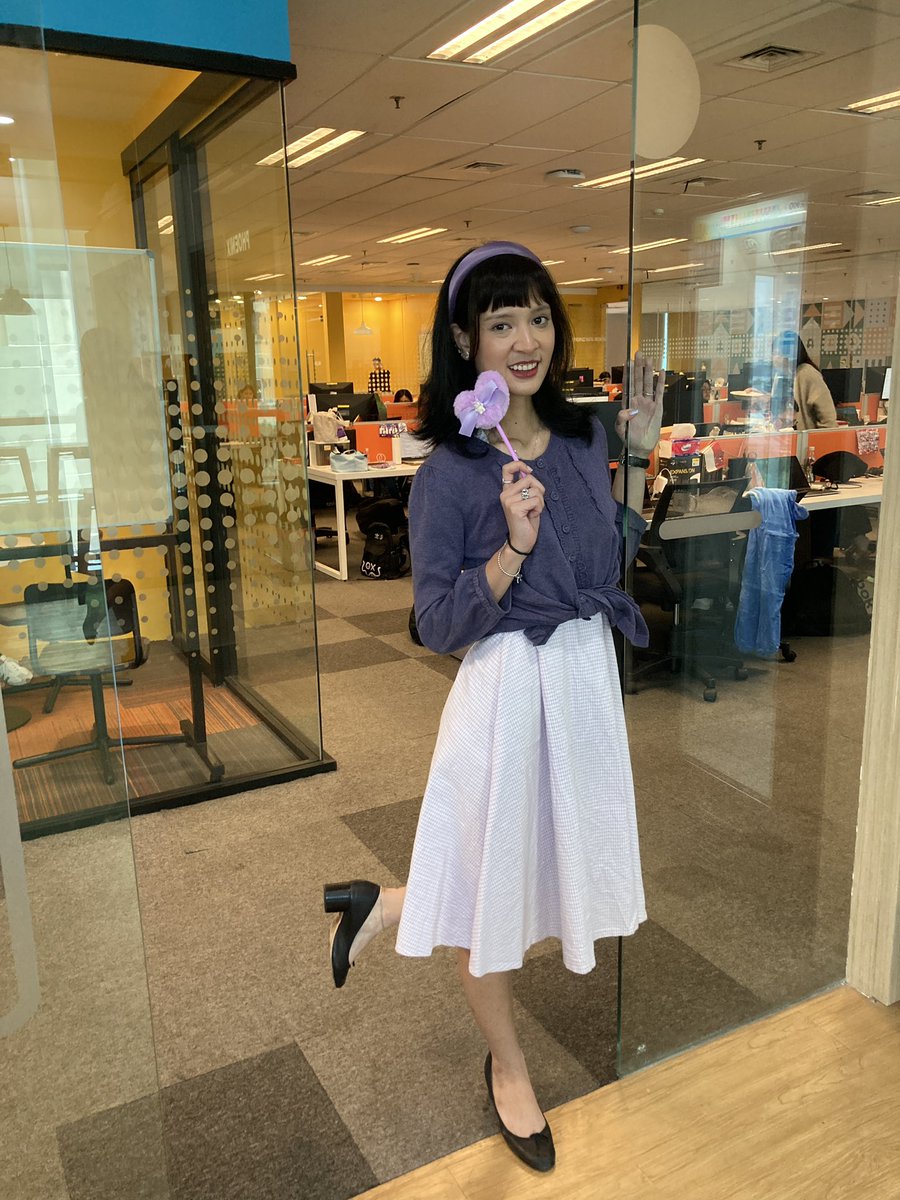 ailamints's tweet image. saschya 🐽💜 #corpcore