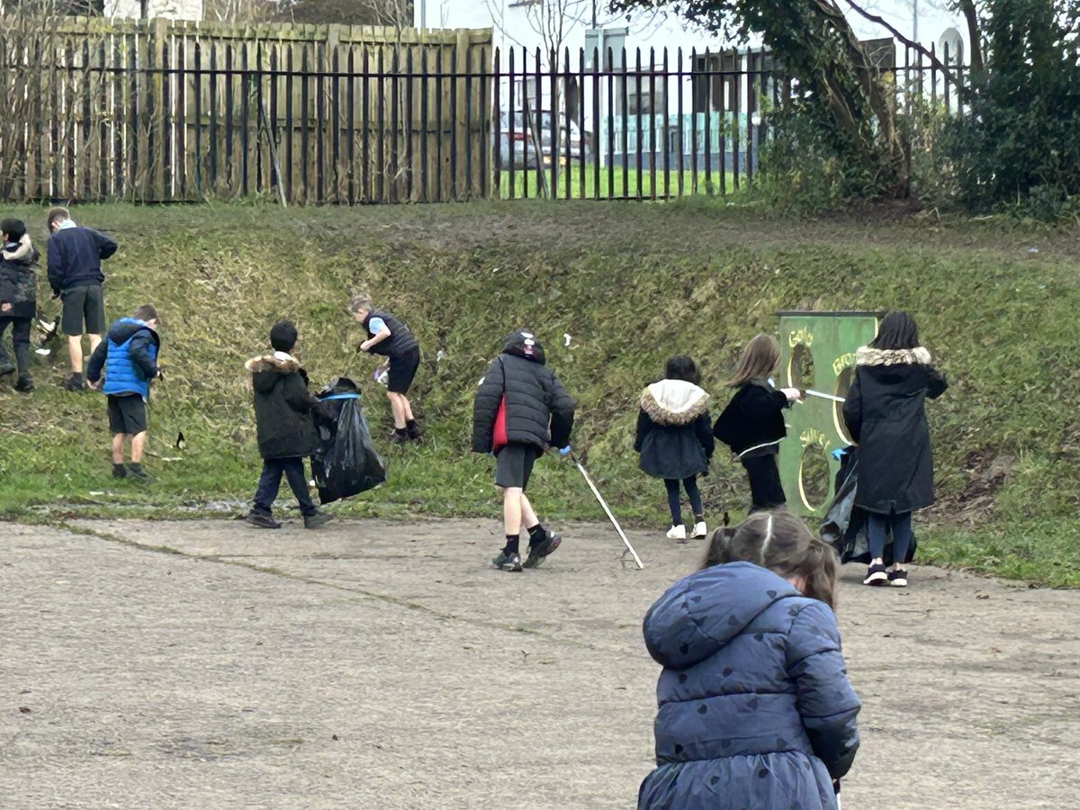 Wallace Primary & Nursery tweet media