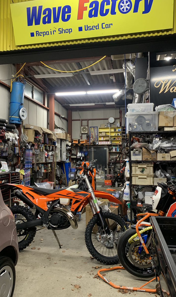 shige_300EXC's tweet image. NEWマシーン納車✨

次戦のGAIAが楽しみだ😁

#MRP
#WaveFactory
#KTM川崎中央