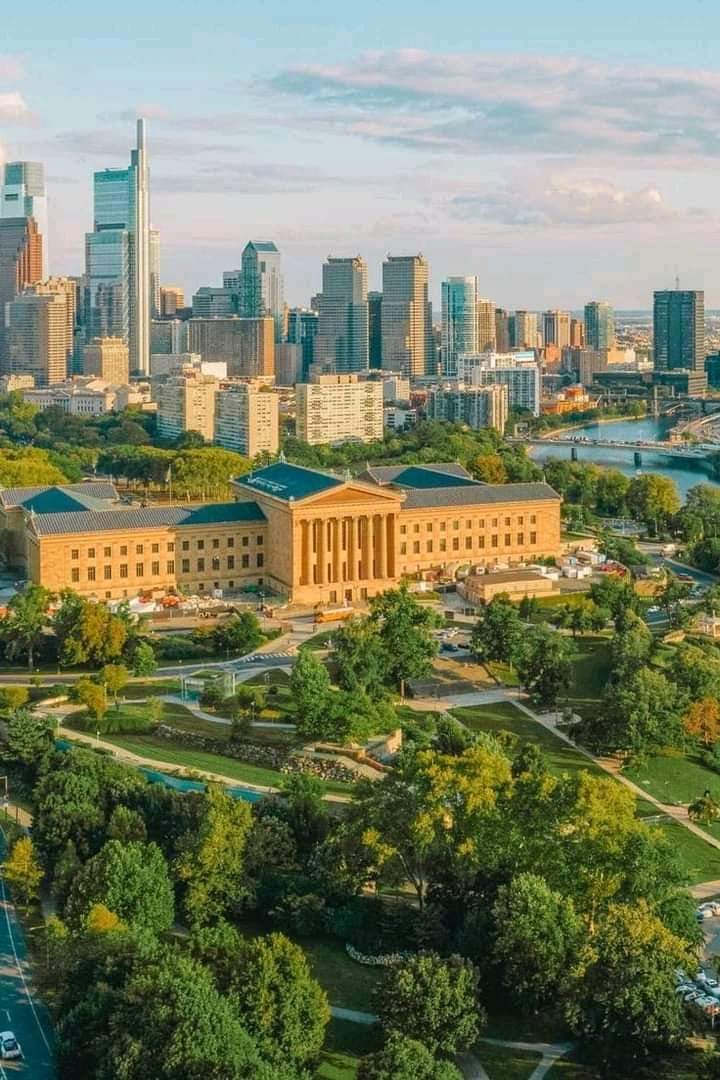 When its 9:22 in Philadelphia and you can't help but think of a chromosome! 😀
#ACG2024 <a href="/AmCollegeGastro/">ACG</a>