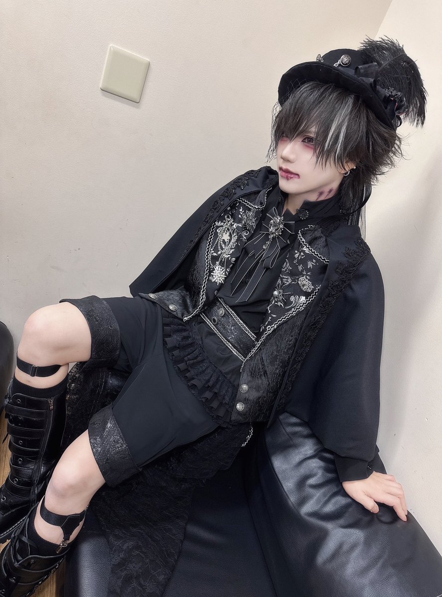 zerohz_ryoga's tweet photo. いたずらしてきた https://t.co/jfOBqHdE6n