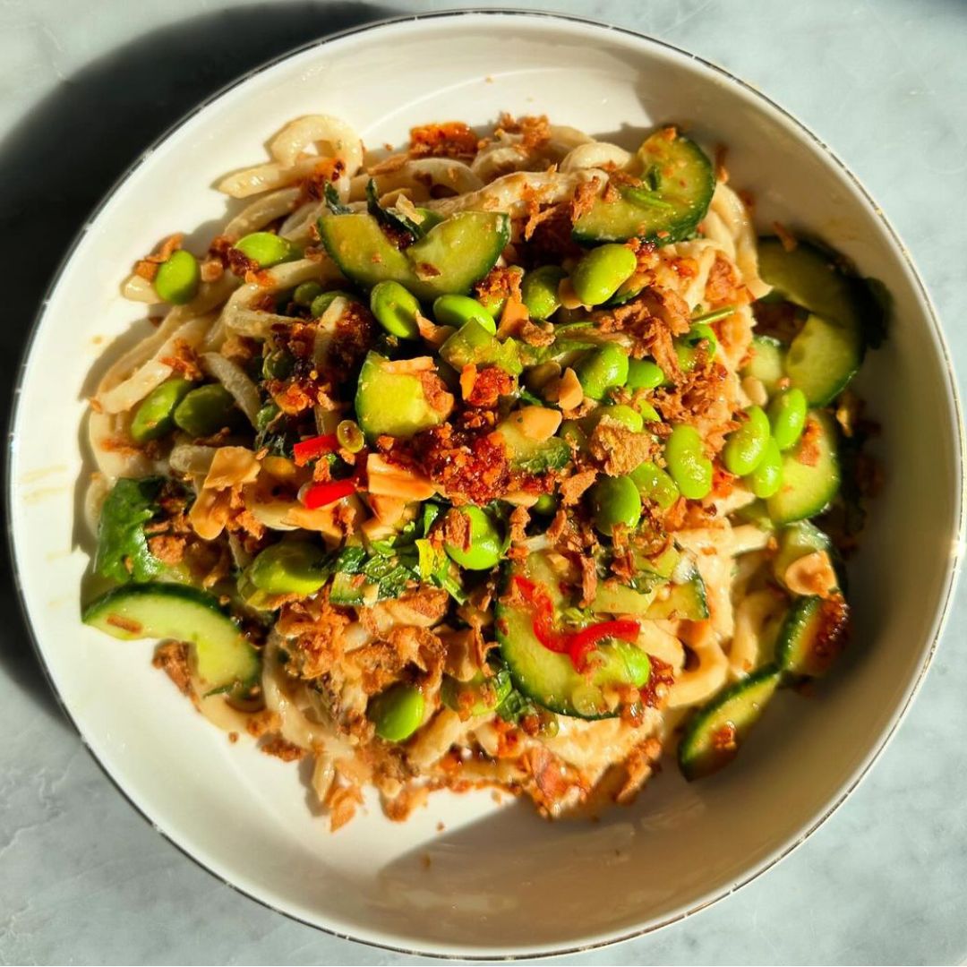 Holding on to that last bit of warmth? 🌞

A Cucumber Udon Salad, like this, will make you feel like it is Summer all over again!

📸 IG: /thebullenblog

#squidbrand #fishsauce #udon