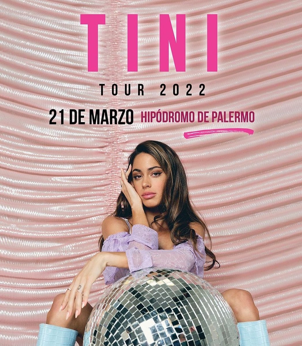 tinixale's tweet photo. la estetica del rosa le pertenece a una sola gira mundial y a una sola artista argentina https://t.co/KBKFiHMsnE