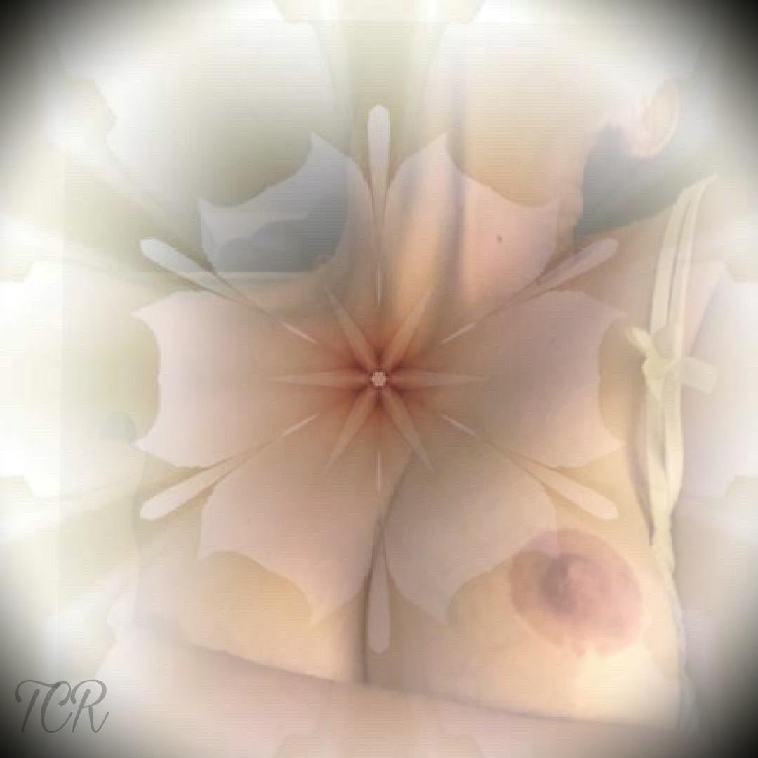 VirtualSalonMa1's tweet photo. Tamara edited by TCR #nudeartmodel #bustmodel #artmodelforhire #maturemodel https://t.co/zv1pHAOWsC