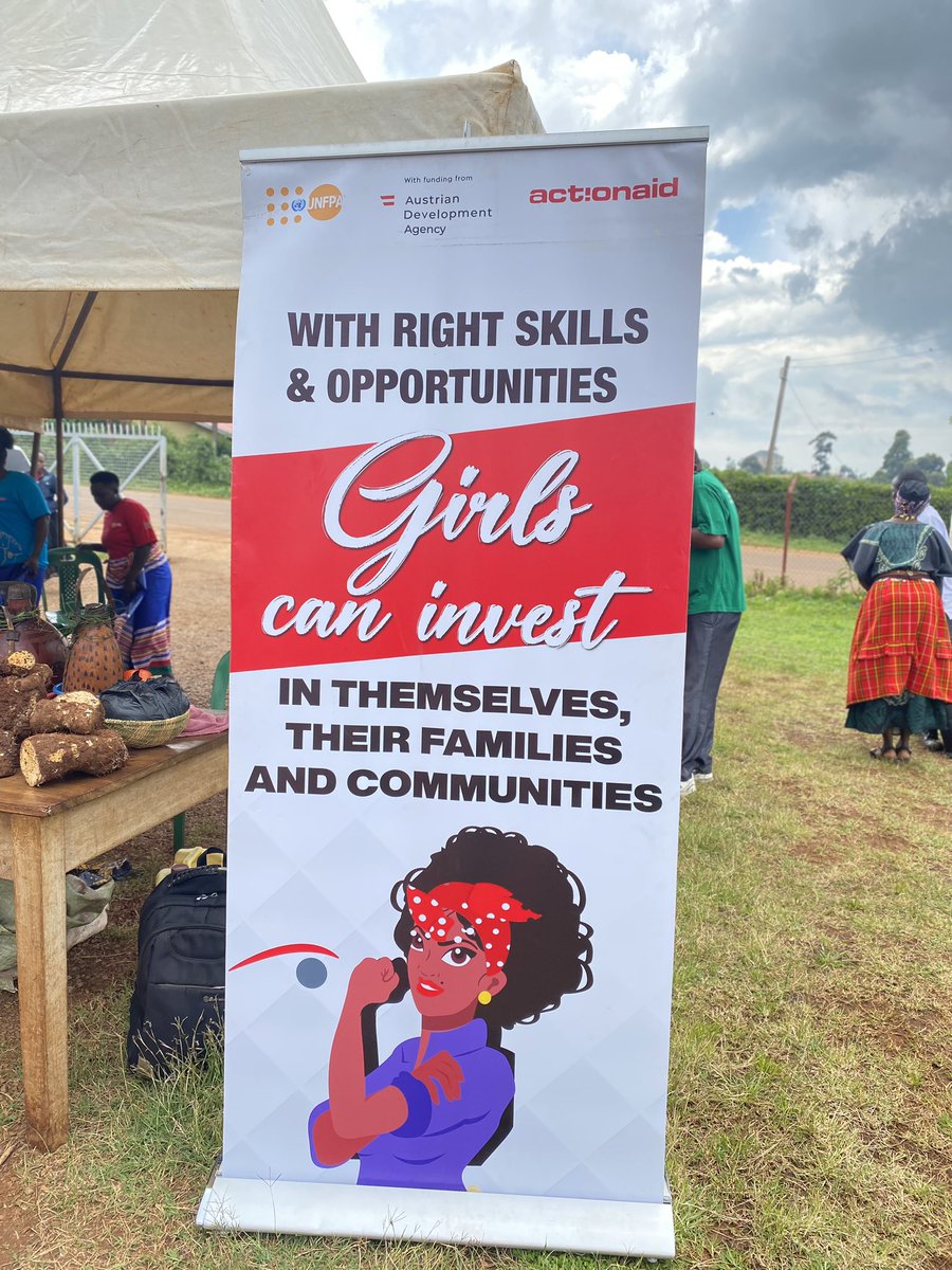 Eddiee29081428's tweet photo. The Guest of Honor Sebei Cultural Leader PETER SWILKEI KISSA presenting a speech on the Theme “Prevention of Harmful Traditional Practices Against Women and Girls” during Sebei Cultural Day.
Thank-You UNFPA👏
#ActionAidUg
#UNFPA https://t.co/GqX65lrW7l