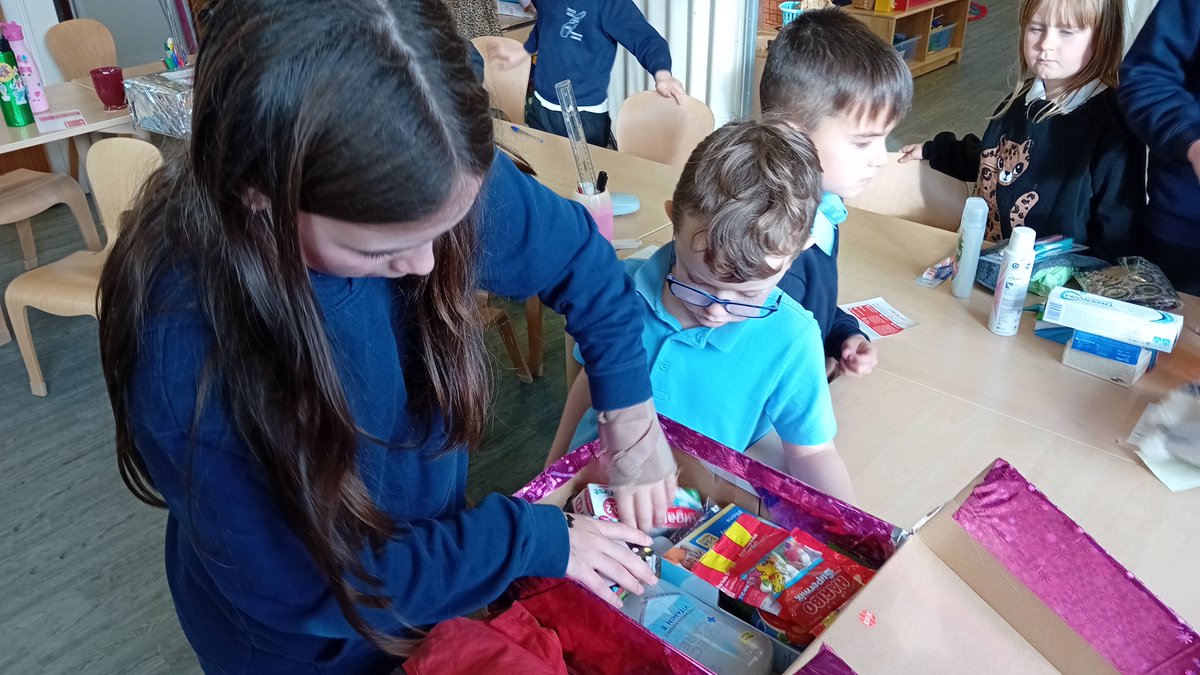 Small Isles Primary School, Jura (@smallislesps) on Twitter photo our children and parents are always fabulously kind when it comes to the <a href="/BlythswoodCare/">Blythswood Care</a> shoebox appeal. They donated lots of items, with the whole school working together to fill shoeboxes for people around the world so we can bring a bit of hope this Christmas #globalcitizens our children and parents are always fabulously kind when it comes to the <a href="/BlythswoodCare/">Blythswood Care</a> shoebox appeal. They donated lots of items, with the whole school working together to fill shoeboxes for people around the world so we can bring a bit of hope this Christmas #globalcitizens