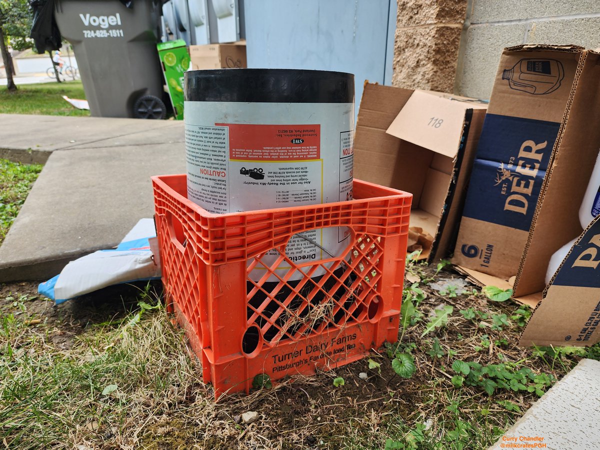 MilkcratesPgh's tweet image. #pittsburgh #milkcrates #photography #streetphotography #cityscapes #turnerdairy #pennsylvania #urbanphotography #cities