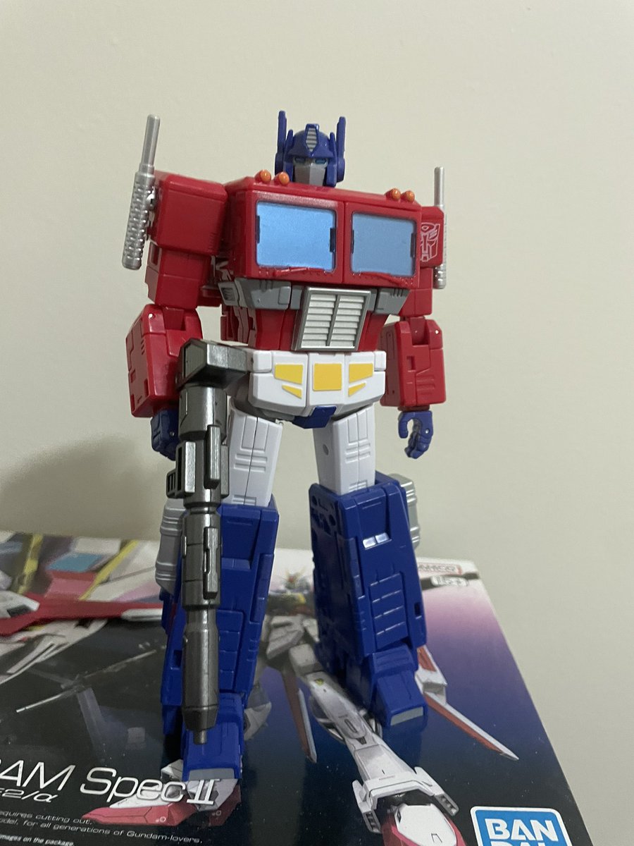 Duwang_Dan's tweet photo. He’s here
After a month of waiting, robo-dad extraordinaire Optimus Prime has arrived. https://t.co/nVgSBbnRws