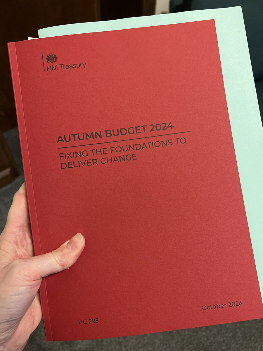 Sarah Jones MP tweet media