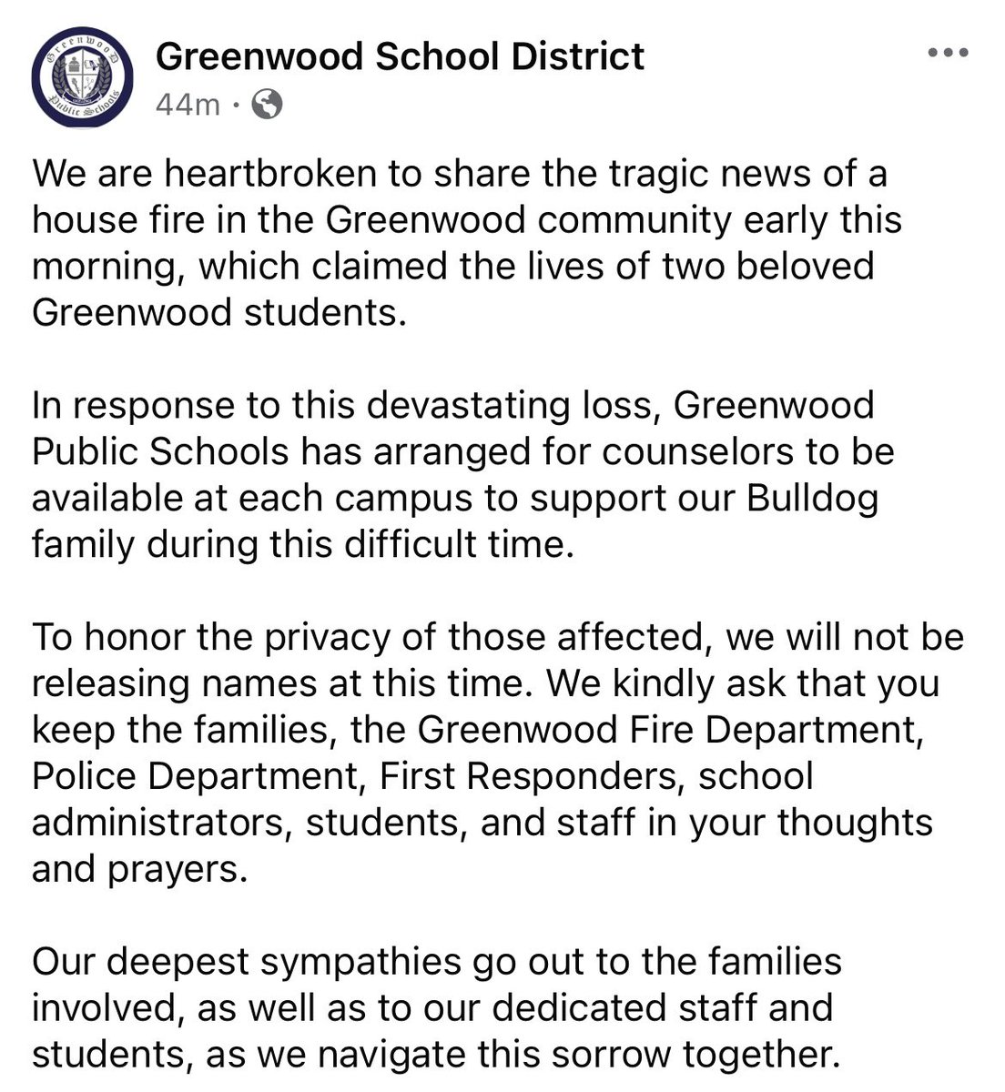 An early morning fire in Greenwood claims the lives of 2 students.  Our team is working to confirm additional details. Sending prayers to the families and community 
#NWArk #NWAnews