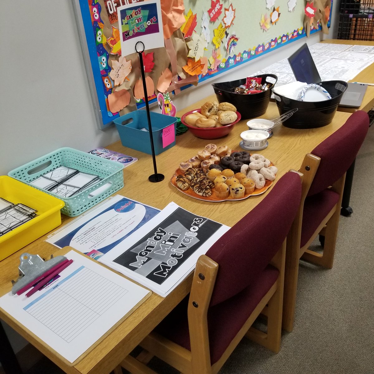 MrsZobott158's tweet image. A little Monday Motivation PD session happening at Marlowe.  Our teachers are a great example of a growth mindset for our students! #marlowe158