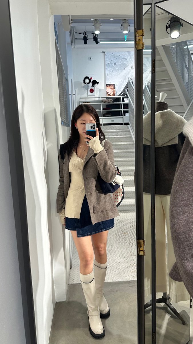 94__O5O4's tweet photo. 소연이 인스타 스토리 

#정소연 #소연 #SOYEON #LABOUM #라붐 https://t.co/AeX94SSGe8