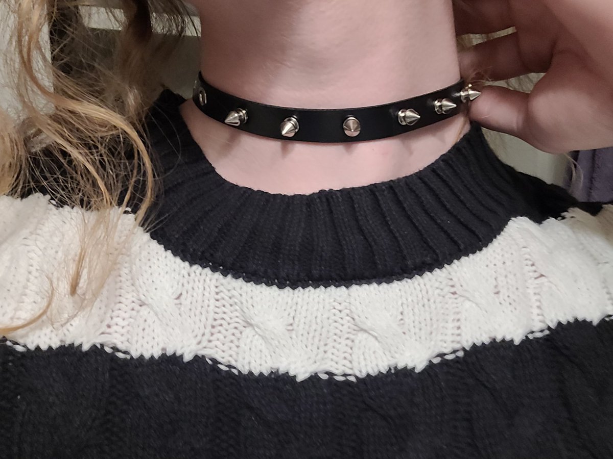 Melsnotanegg's tweet photo. LOOK WHAT CAME IN THE MAIL!!!
Squish Squish 🤏
#Femboy #trans #LGBTQ #gothstyle https://t.co/FgSzCCfPCl