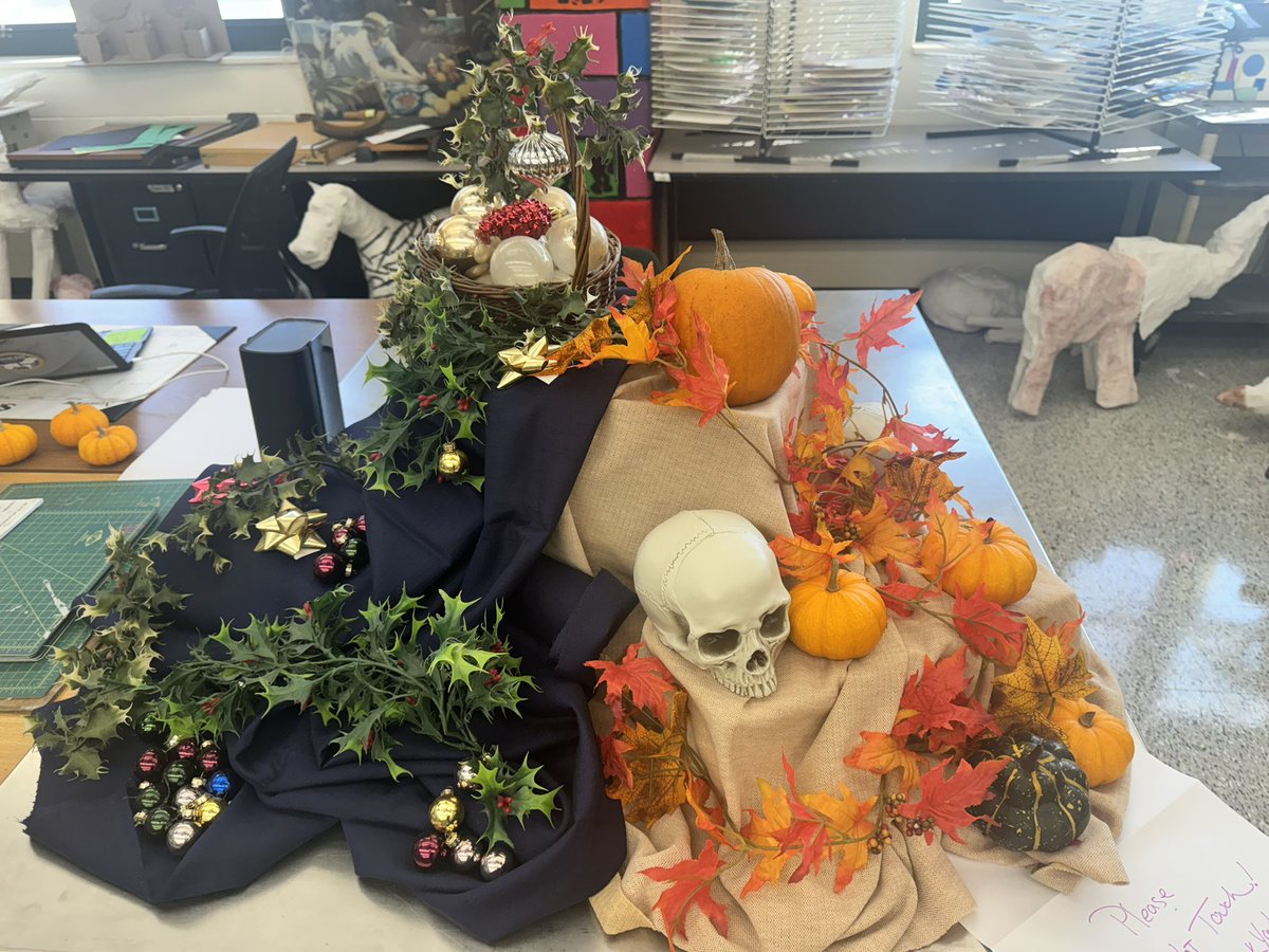 The New Horizon Program in #digitaldesign learning #digitalpainting using @photoshop