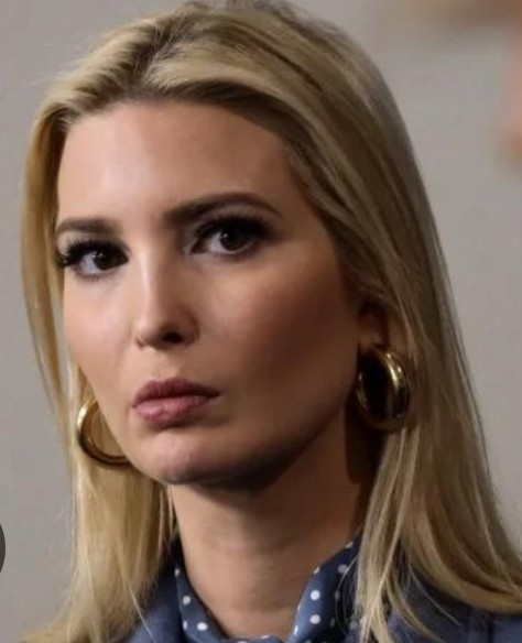 Amy Lynn🐇💀 tweet media