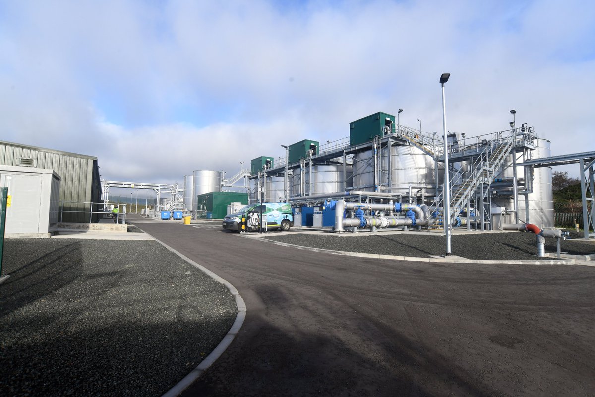 Scottish Water (@scottish_water) on Twitter photo Thrilled to be joined by <a href="/GillianMSP/">Gillian Martin</a> and pupils from <a href="/WinchburghPS/">Winchburgh PS</a> to officially open Scotland’s lowest carbon new waste water treatment works at #Winchburgh today.
Learn more about this innovative £35m investment: scottishwater.co.uk/about-us/news-… Thrilled to be joined by <a href="/GillianMSP/">Gillian Martin</a> and pupils from <a href="/WinchburghPS/">Winchburgh PS</a> to officially open Scotland’s lowest carbon new waste water treatment works at #Winchburgh today.
Learn more about this innovative £35m investment: scottishwater.co.uk/about-us/news-…